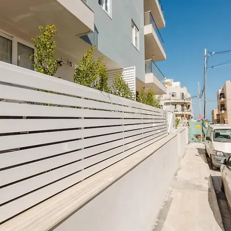 Mellieha 1bed With Outside Terrace By Homely! شقة Ix-Xaghra ta' Barra