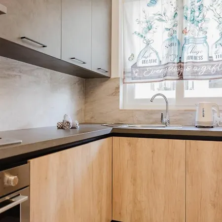 Mellieha 1bed With Outside Terrace By Homely!