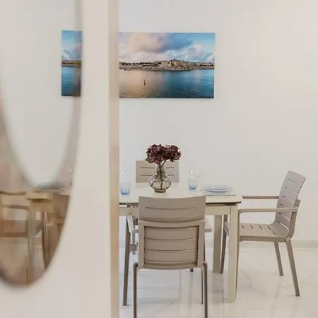 Mellieha 1bed With Outside Terrace By Homely! *